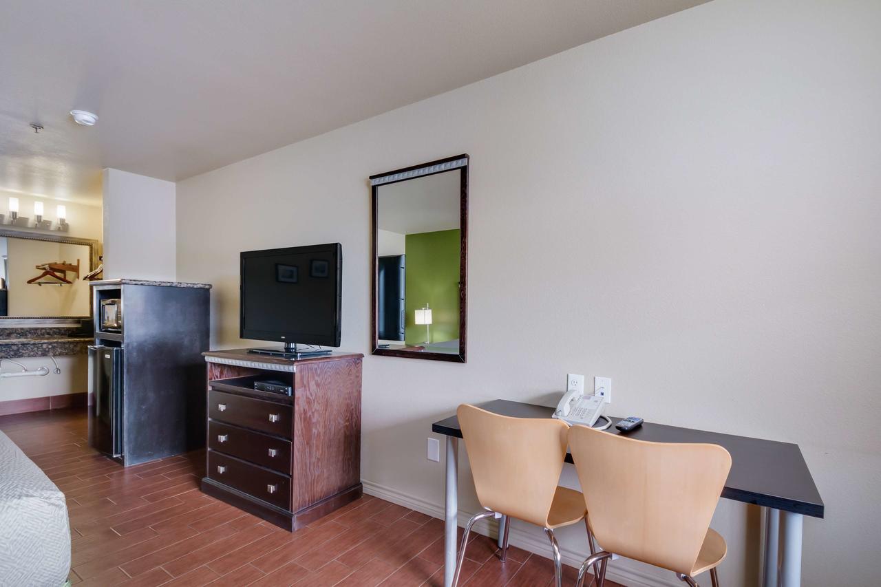 Motel 6 Floresville Exterior foto